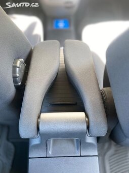 Renault Scenic 1.9dCi/96 kW  1.Maj.  r.v.2006 - 14