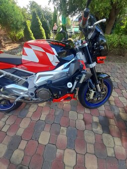 Aprilia tuono 1000r - 14