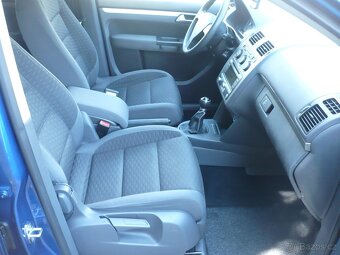 Volkswagen  Touran  2.0i  80 kW - 14