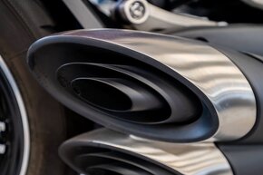Triumph ROCKET 3GT - 14