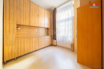 Prodej bytu 3+1, 60 m², Cheb, ul. Mánesova - 14