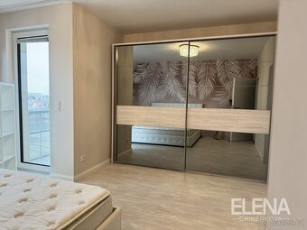 Pronájem bytu 4+kk 128 m² Zvěřinova, Praha - Strašnice - 14