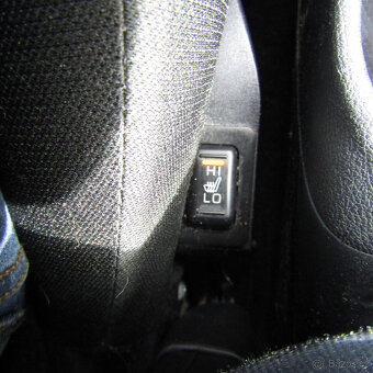 Mitsubishi ASX 1,6i MIVEC 86kw, EDITION, Najeto 76 295km - 14