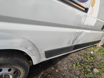 Peugeot boxer 2.0bluehdi 120kw Euro 5 celé auto - 14