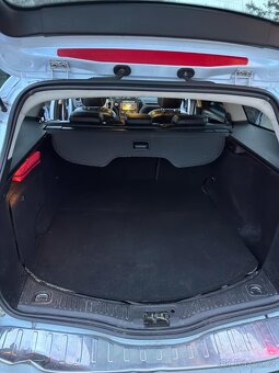 Ford Mondeo Combi - 14