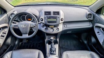 Toyota RAV4 2,2 D-4D 150 Lux 4x4 Odpočet DPH - 14