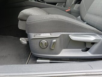 Volkswagen Passat 2,0 TDI 140kw, nezávislé, matrix atd - 14