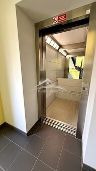 Pronájem pěkného zděného bytu 3+kk 91 m2 s garáží, Havlíčkův - 14