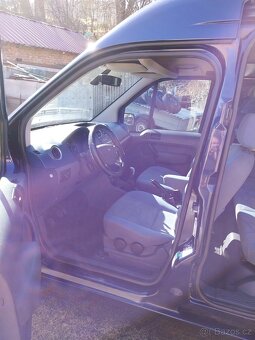 Prodám Ford tourneo connect 1.8 tdci - 14