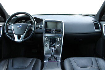 Volvo XC60 2.0 D4 Drive-E / Momentum / Automat / Tažné - 14
