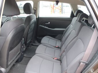 Kia Carens 1.6GDI 99kW EXCLUSIV 1MAJITEL ČR SERVISKA - 14
