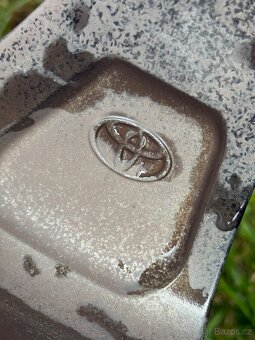 Originální alu kola Toyota RAV4 19” - 14