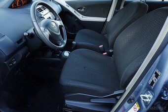 Toyota Yaris 1.3 AUTOMAT - 14