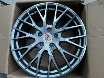 PORSCHE PANAMERA alu kola 20" nové, originál  - 14