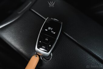 Mercedes-Benz V trieda V250 d lang Avantgarde AMG Line DPH - 14