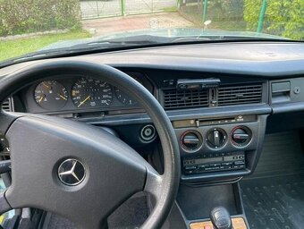 Mercedes 190E W201 - 14