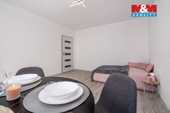 Prodej bytu 1+kk, 35 m², Hradec Králové, ul. Třebechovická - 14
