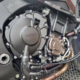 Yamaha MT-10 SP, po servisu, pneu 90%, nová STK - 14