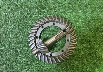 Originální nové a použité diferenciály Dněpr Ural M72 M67 K7 - 14