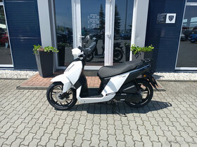 Peugeot Tweet 125i (novinka) - 14