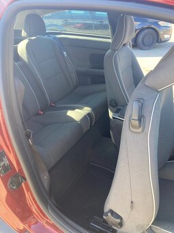 Volvo C30 1.6 74 kW, manuál, r. v. 2010 - 14