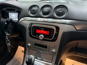 Ford S-MAX 2,0 TDCI TITANIUM AUTOMAT TAŽNÉ - 14