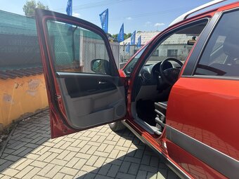 Suzuki SX4 1.6i 88kW Style 4x4 serviska - 14