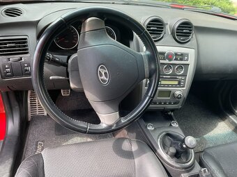 Hyundai coupe 2.0 - 14