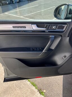 Volkswagen Touareg II 3.0 V6 TDI R-Line 4MOTION 193kW - 14
