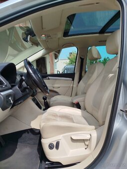 VW Sharan 2.0 TDI (manual) 2011 panorama - 14