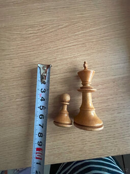 Šachovnice + dřevené šachy - 14