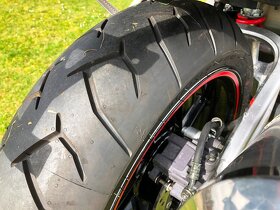 Honda CBR 900RR Fireblade, SC33, nové pneu - 14