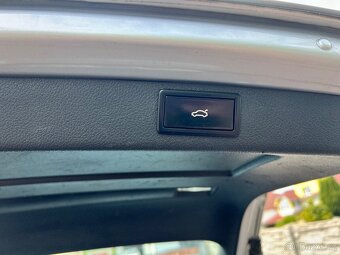ŠKODA SUPERB COMBI 2.0TDI 125 KW ELEGANCE TOP STAV BEZ KOSME - 14