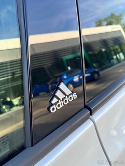 Golf GTI mk6 Adidas edice - 14