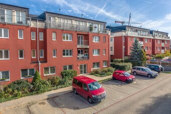 Prodej bytu 77,4 m2 s lodžií a garáž.stáním v Úvalech - 14