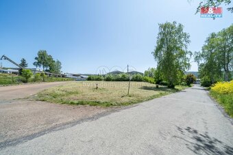 Prodej komerčního pozemku, 969 m², Strašice - 14