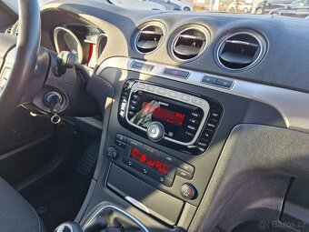 Ford Galaxy 2,0 Tdci 103 KW 7Míst - 14
