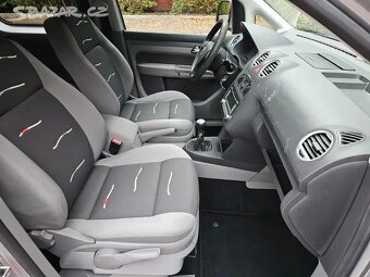 VW Caddy 1.9 TDI 77kW,klima,bez koroze,tažné,výhřev,serviska - 14