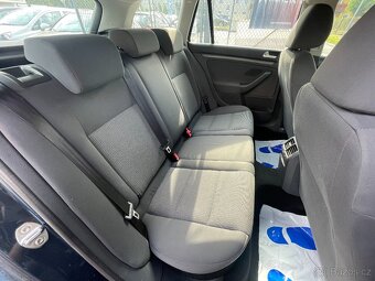 Volkswagen Golf 1,9 TDi 77kW Model BEZ DPF, AC - 14