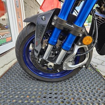 Yamaha Niken, 3x kufr, tempomat,quickshifter,PO SERVISU, ČR - 14