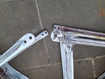 Jawa pérák přední blatník - 14