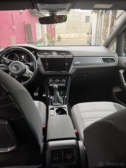 VW TOURAN 2.0 TDI R-LINE NAVI VYHŘ.SEDAČKY, KAMERA,SENZORY - 14
