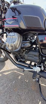 Moto Guzzi V7 Stone Special Edition 2023 - 14