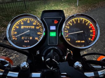 Suzuki GN 250 / 1995 / 7.837 km / - 14