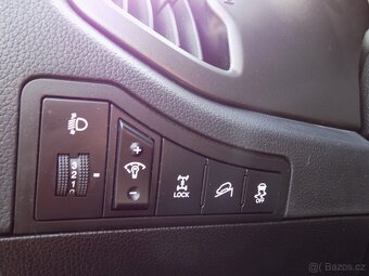Kia Sportage 2.0 CVVT 4x4 120kW PANORAMA, KAMERA, ZÁVĚS - 14