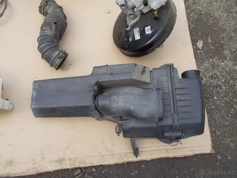 Díly 3. Hyundai ix20 - 14