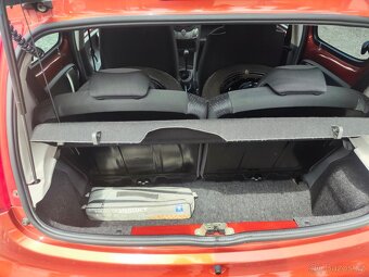 Peugeot 107 1.0i 2009 - 14