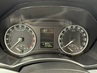 Škoda Octavia 1,6 tdi, auta na splátky bez registru - 14