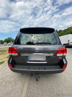 land Cruiser lc200, j200 4.5 V8 top stav, 242t km - 14