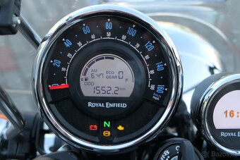 Royal Enfield Meteor 350 Aurora Black - 14
